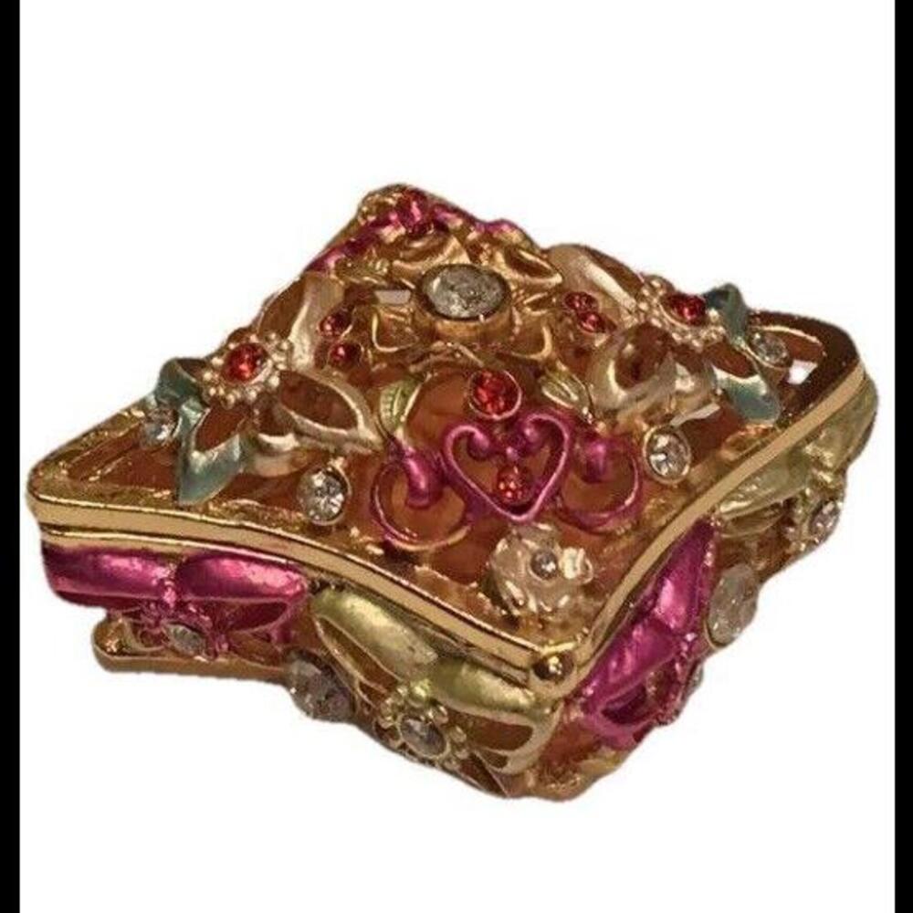 👸🏼New In Gift Box Figurine Jewelry Trinket Box Crystals Pink. Gold Enamel